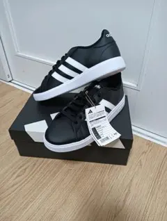 新品　26.5cm アディダス　スニーカー　GW9251