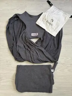 Konnyコニー抱っこ紐 Mチャコールグレーは美品