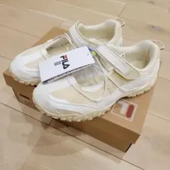 FILA スニーカー