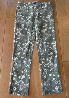 LIBERTY 花柄 パンツ（M）カーキ ＊美品のサムネイル
