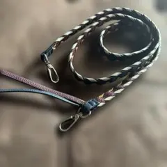 ajewエジュー　スマホショルダーストラップ 編み込みデザイン