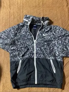 NIKE ナイロンジャケット カモフラ柄 Lサイズのサムネイル