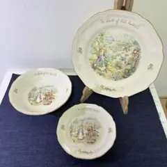 【未使用】ピーターラビット 食器 3点 セット 公式 刻印 大皿 ボウル 小皿のサムネイル