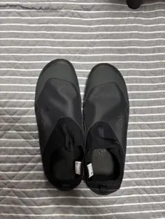 ブラック マリンシューズ スリッポンadidas29.5センチ