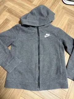 Nike グレー フード付きパーカー　安い！