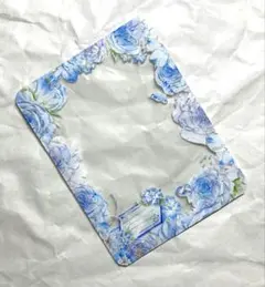 224 水色　花　硬質ケース　デコ　シール トレカデコ　匿名配送