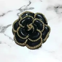 カメリア　ブローチ【訳アリ】