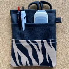 合皮　ラミネート　オーガナイザー　ナースポーチ　ゼブラ柄　保育士