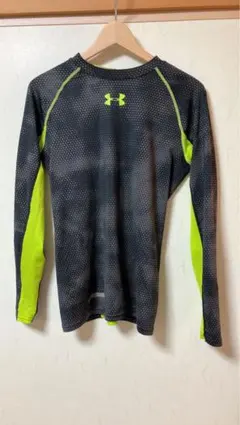 Under Armour 長袖シャツ 黒/蛍光グリーン