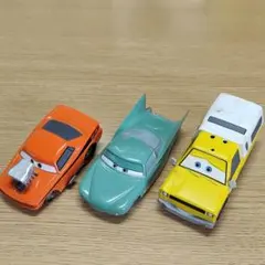カーズ　ディズニーピクサー　B