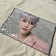 Item thumbnail for item 745adbae-2e6c-4cf4-96e5-cc8a3ef25d2d