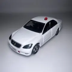 トミカ　トヨタクラウン　覆面パトカー