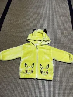 ピカチュウ モンポケ　フード付きパーカー