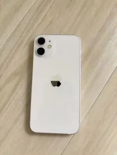 iPhone 12 mini 128GB ホワイト 本体 箱付き　ジャンク iPhone 12 mini 128GB ホワイト 本体 箱付き ジャンク 2025年