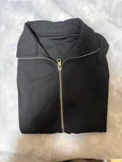 ハイネック ジッパートップス 黒