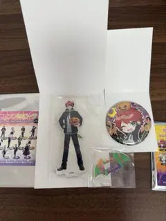 カラフルピーチ　セブンイレブン　アクスタ　缶バッジ　ハロウィン　缶バッジ