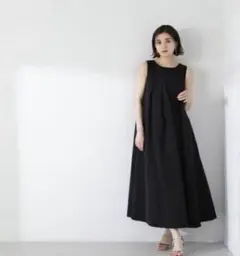 バックシャンタックフレアワンピース