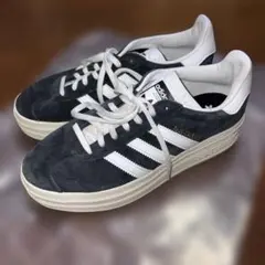 Item thumbnail for item 3a8c0e74-4eec-4fa6-9017-8607e34e890a