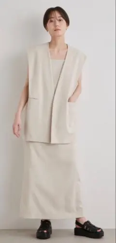 emmi atelier ベスト×キャミワンピースsetのサムネイル