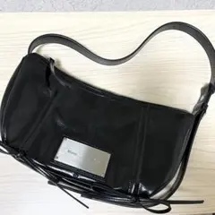 Matin Kim ブラック ハンドバッグ