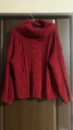 INGNI レッド ケーブル編み タートルネックセーター