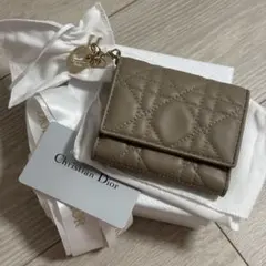 ほぼ未使用 Dior ミスディオール グリシーヌウォレット ピンク コイン