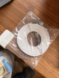 ホワイト LANケーブル　フラットケーブル Cat5e