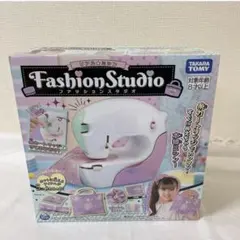 タカラトミー　ファッションスタジオ　リアル★ミシン　プレゼントに❣️