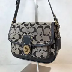 美品】コーチ F10566 シグネチャー クリケット ショルダーバッグ 黒