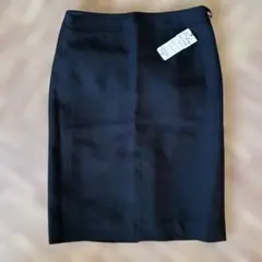 黒スーツスカート