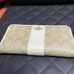 COACH シグネチャー ラウンドファスナー 長財布