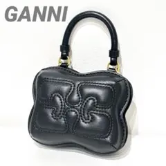 2026年最新】ganni バッグ バタフライの人気アイテム - メルカリ