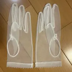 ホワイトウェディンググローブ ビーズ付き