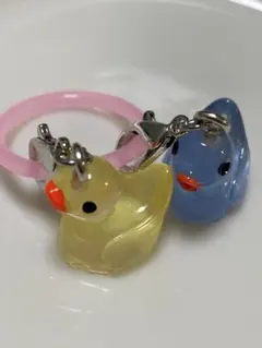 アヒルのハンドメイドチャーム 2個セット イエロー＆ブルー⑤
