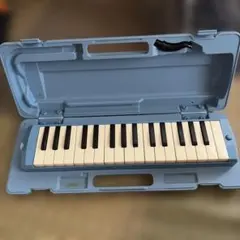 YAMAHA ピアニカ　本体　ケース付き　ライトブルー　ホースなしのサムネイル