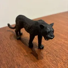 シュライヒ　schleich 黒豹 フィギュア 動物