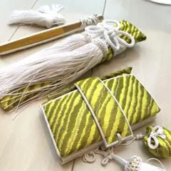 Item thumbnail for item ffada7b6-9dc3-4f19-8f6a-97009fa6cddb