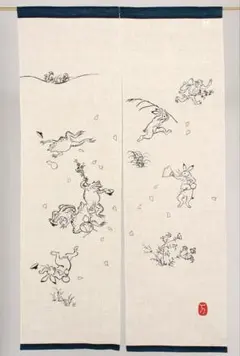 暖簾『鳥獣戯画 弓 腕比べ』水墨画家による肉筆 一点物 - メルカリ
