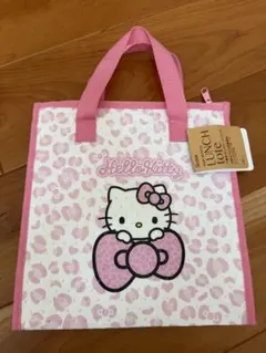 ハローキティ　保冷保温ランチトートバッグ　ヒョウ柄　リボン　ピンク お弁当バッグ