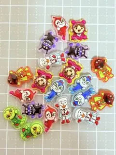 ネイルパーツ　２０個　高品質のものなので少しでもお値下げできません