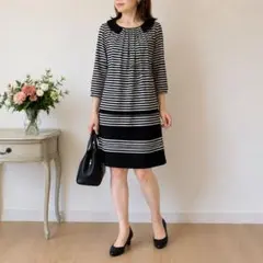TO BE CHIC Ⅲ ボーダーワンピース 大きいサイズ 七分袖 フリル 上品のサムネイル