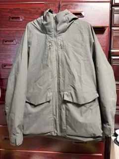 ユニクロ 中綿 シームレスダウンパーカー カーキ メンズ L