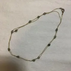 ビーズ付きゴールドネックレス
