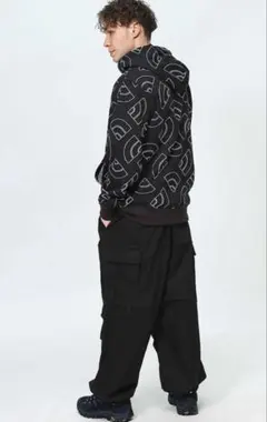 THE NORTH FACE / プルオーバー パーカー