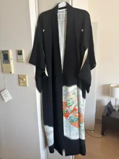 黒い花柄刺繍の浴衣