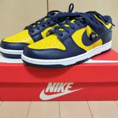 ナイキダンクNIKE DUNK LOW ネイビー イエロー　レトロのサムネイル