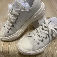 レディース　コンバースローカットスニーカー 23.5cm ホワイトシルバー