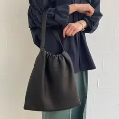 新品同様　Aeta DA02 DEER SHOULDER ショルダーバッグのサムネイル