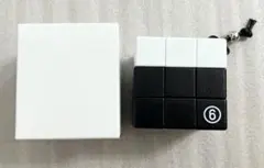 新品 Maison Martin Margiela Rubik's Cubeのサムネイル