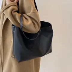 LA VORAGINE A4大容量脇トートバッグ